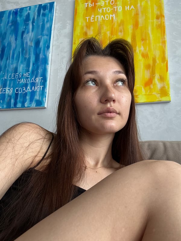 Casual apartment selfie session in Novokuznetsk, Russia