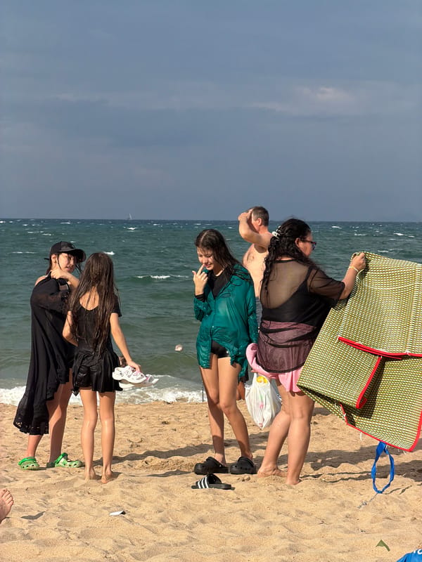 Busy morning beach scenes documented in Nha Trang Ward