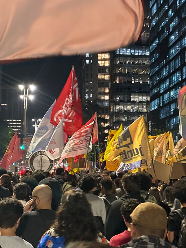 Nighttime protest draws crowds in São Paulo streets