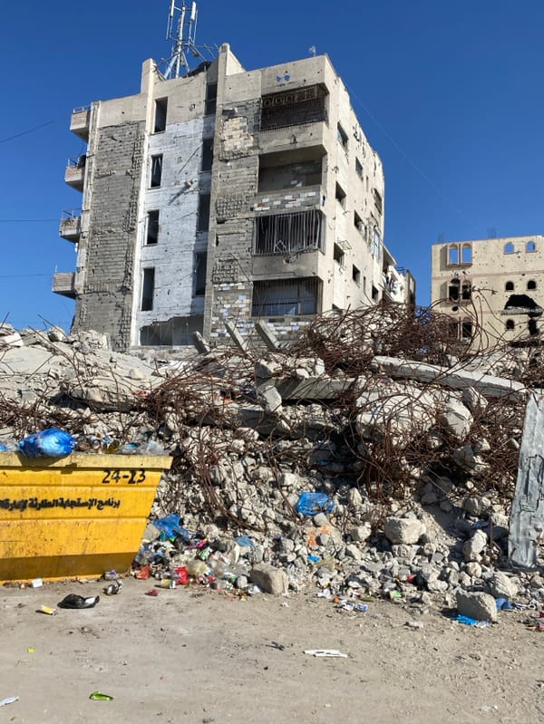 Witness documents widespread destruction across Khan Yunis