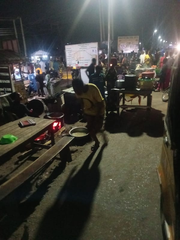 Evening street market draws crowds in Lokoja, Nigeria