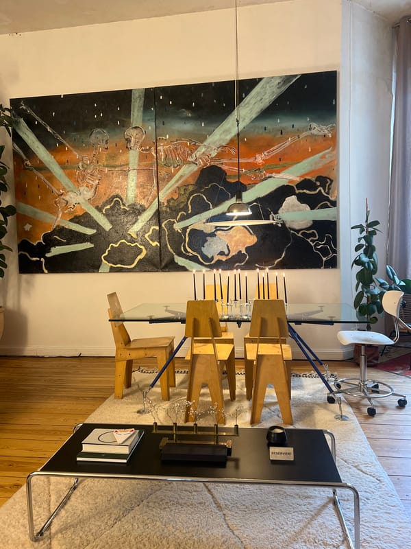 Private dinner party held in Berlin residence with formal setting