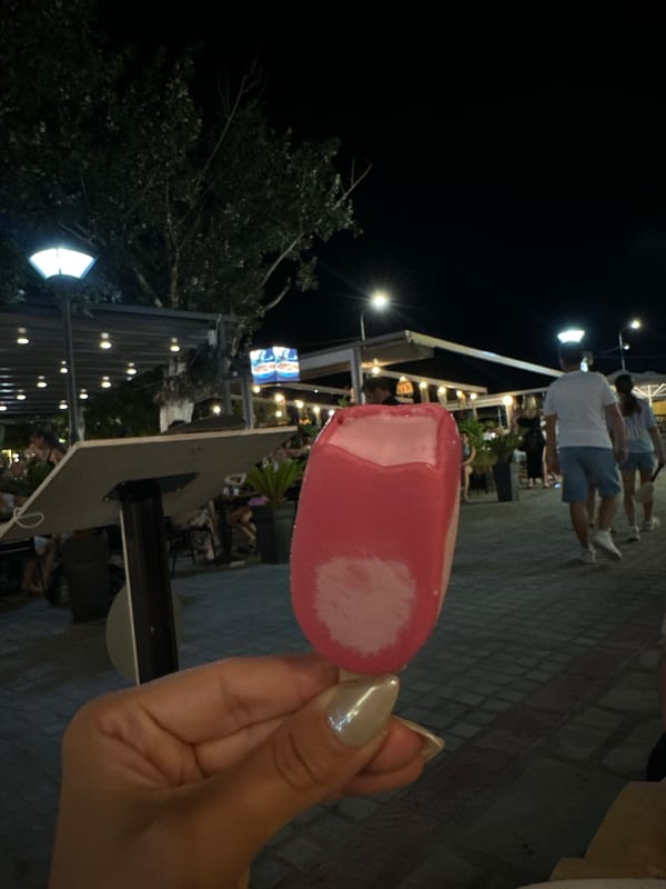 Beachside evening in Ofrynio: prawns, popsicles, and patio dogs