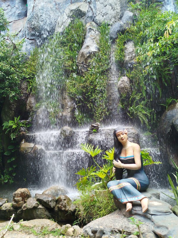 Traditional Vietnamese cultural garden attraction documented by visitors