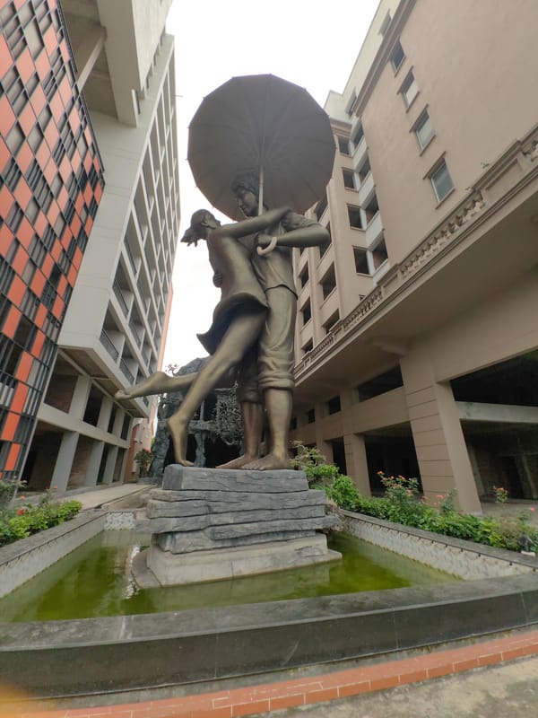 Bronze couple statue documented in Tuan Chau Ward Vietnam