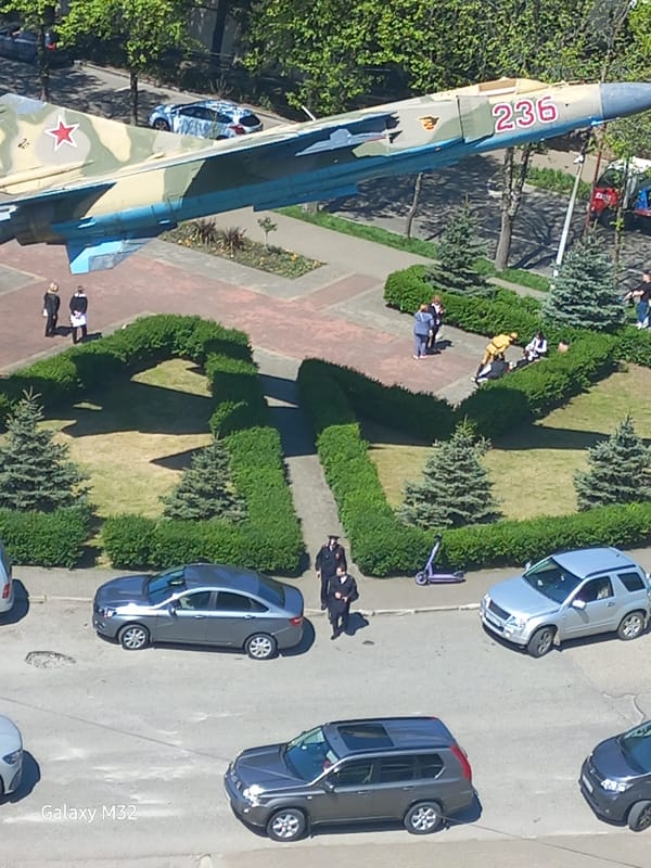 Victory Day morning scenes captured around Sochi jet monument