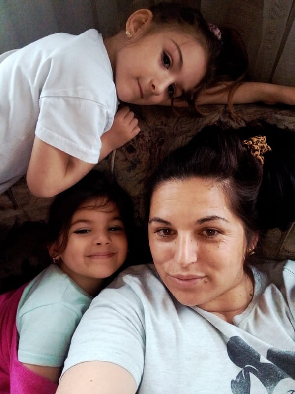 Family photo session captured in Bulgarian home