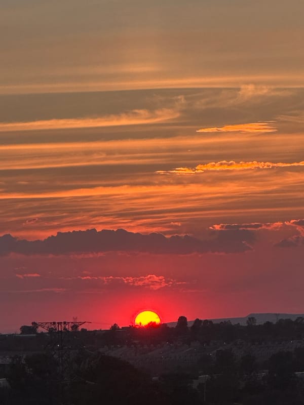 Sunset and gym scenes documented in León, Mexico