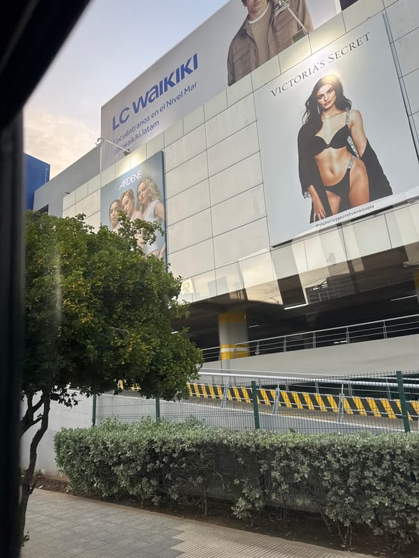 Nighttime documentation of Porlamar shopping districts and street scenes
