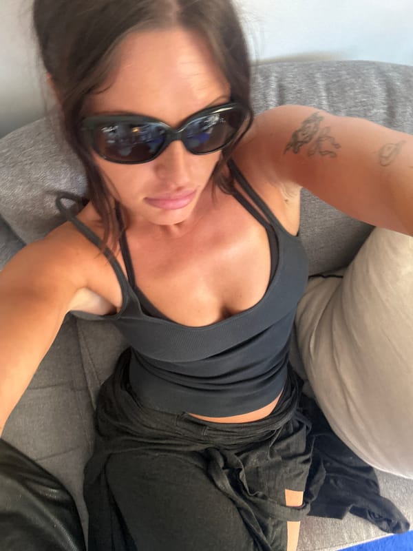 Afternoon hangout in London apartment with dancing and lounging