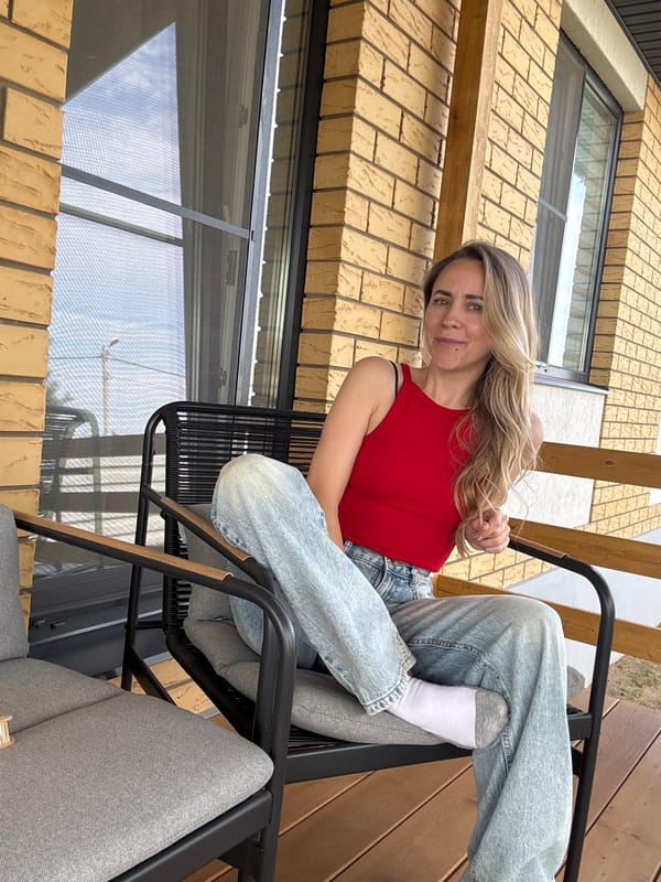Pink roses and a patio afternoon in Chaikovsky, Russia