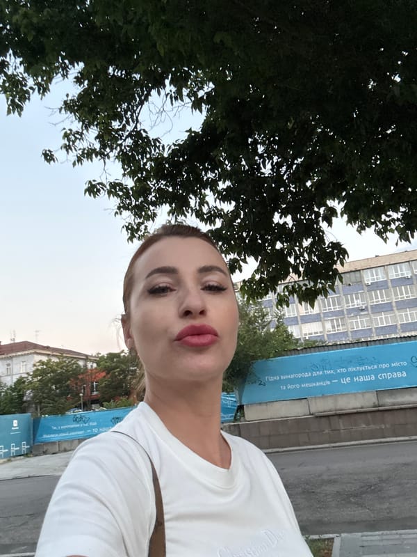 Dnipro city center: monuments, military hardware, and street scenes