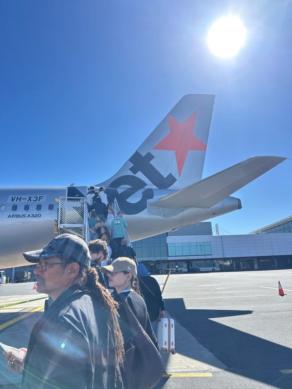 Jetstar passengers board A320 at Sydney Airport overnight
