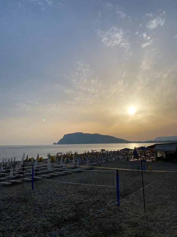 Everyday moments captured across Alanya's tourist areas during afternoon