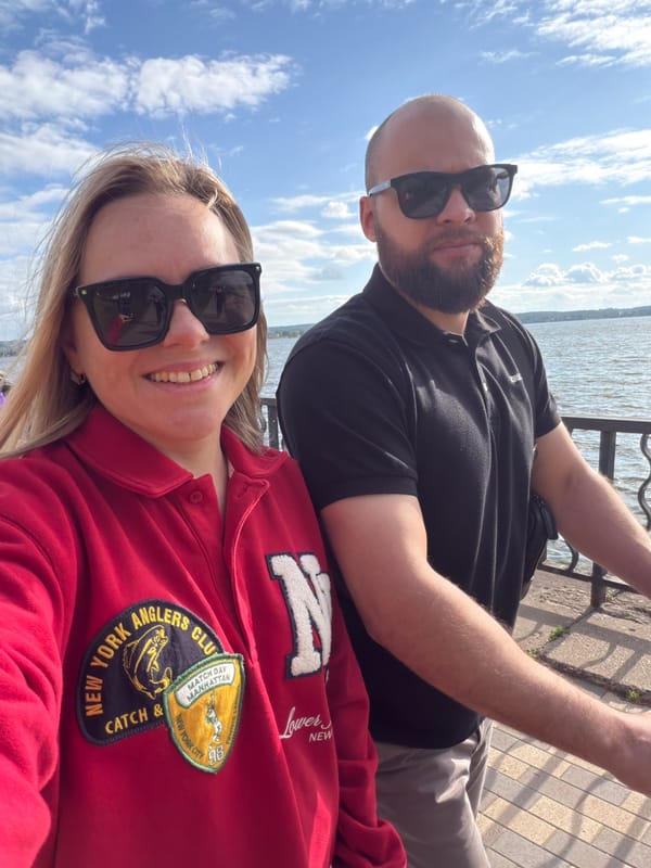 Summer recreation activities observed at Lake Votkinsk waterfront park