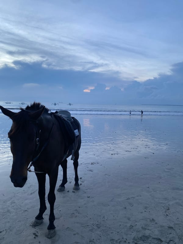 Routine beach scenes captured in Kuta Selatan, Indonesia