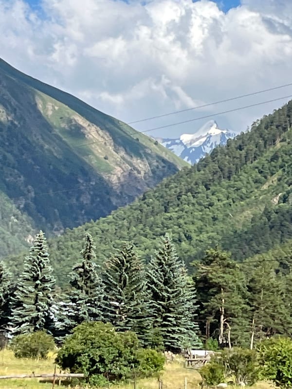 Clear-sky mountain views in Tegenekli, Russia