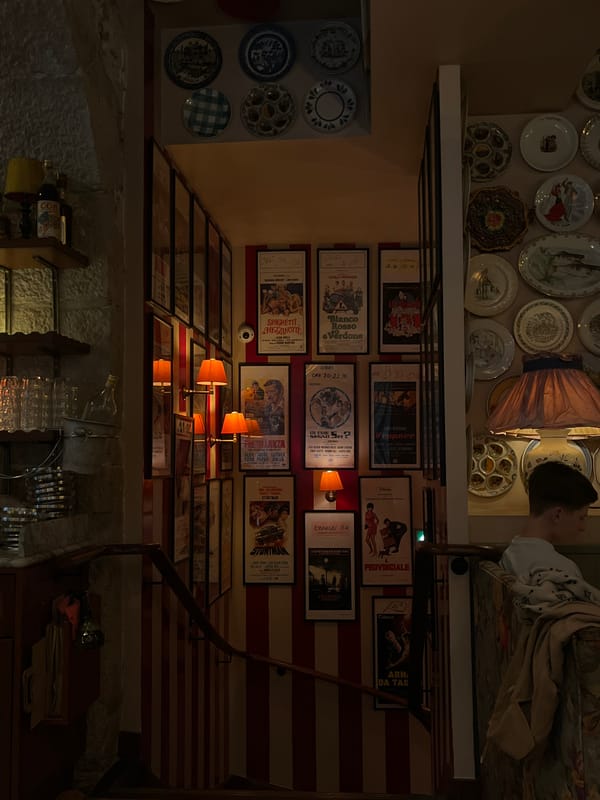 Diners enjoy Italian meal at vintage-themed Lyon restaurant