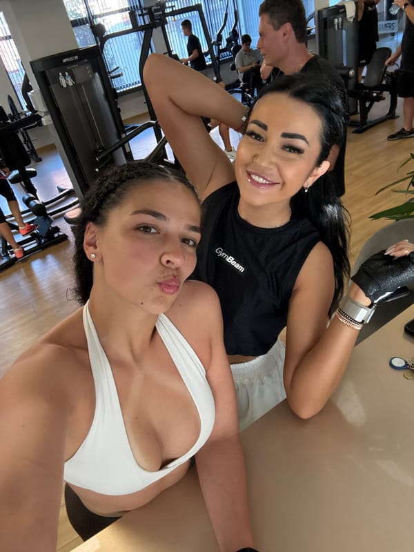 Gym session selfies and posed shots from a quick workout