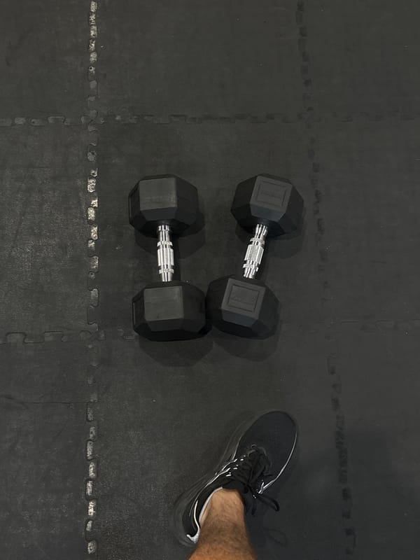 Gym interior documented in San Bernardino Tlaxcalancingo, Mexico