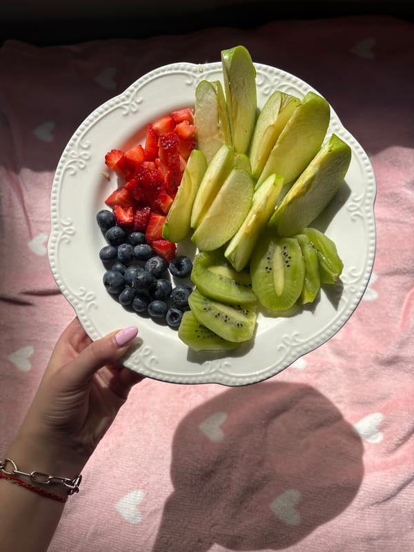 Healthy fruit snack shared on social media in Getafe