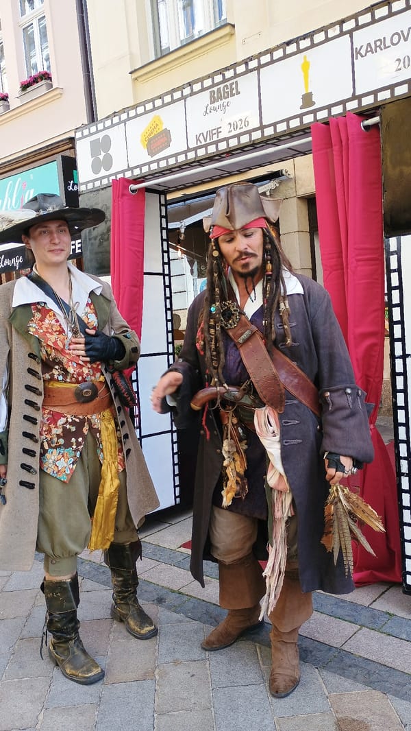 Summer afternoon in Karlovy Vary, pirates and plaza life