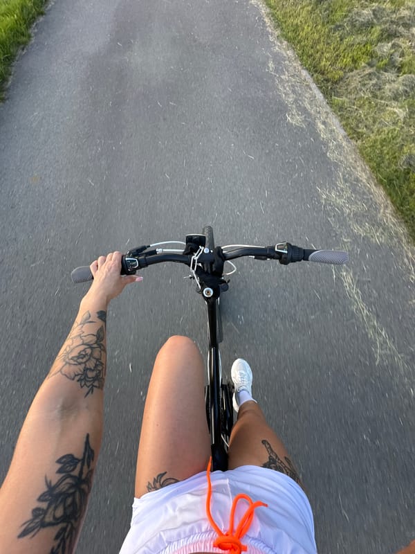 Cycling and track workout selfies in Yuzhnouralsk, Russia