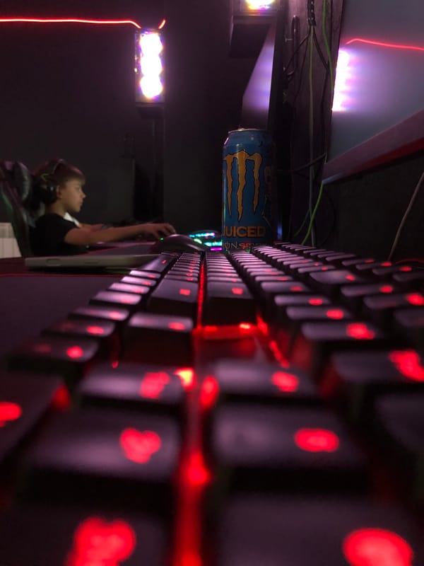 Gaming session documented in Beryozovka with Counter-Strike 2