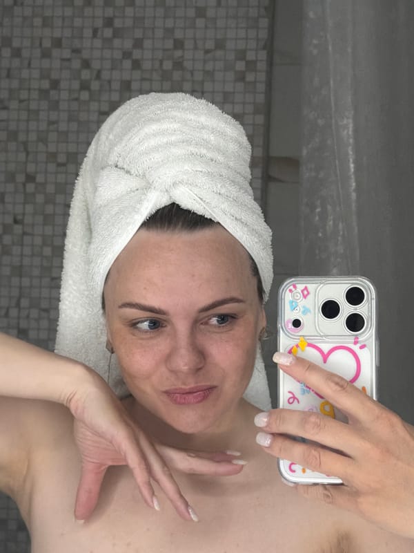 Casual selfies and sleeping pets captured in Votkinsk homes