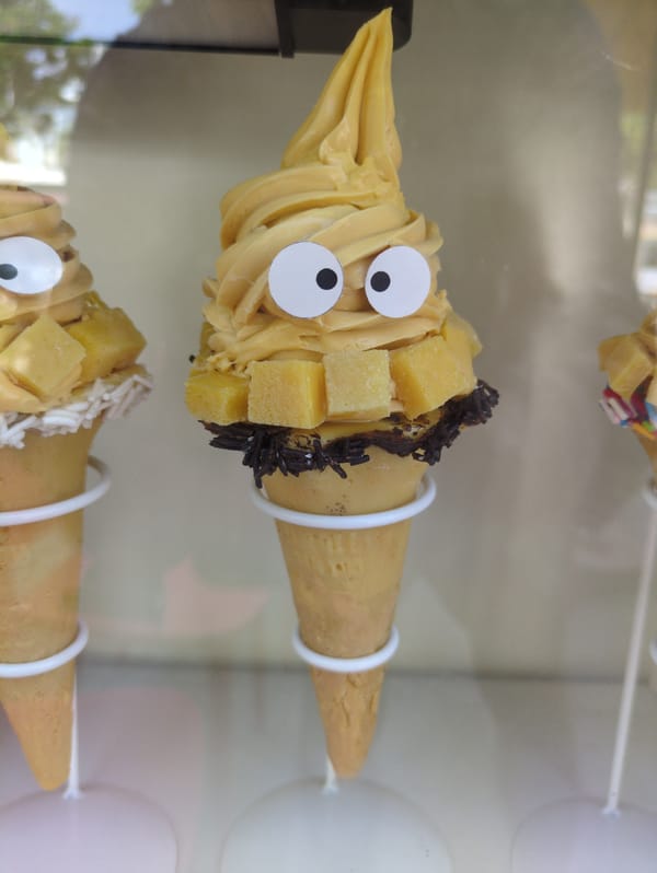 Tourist captures commercial district scenes in Phú Quốc Vietnam