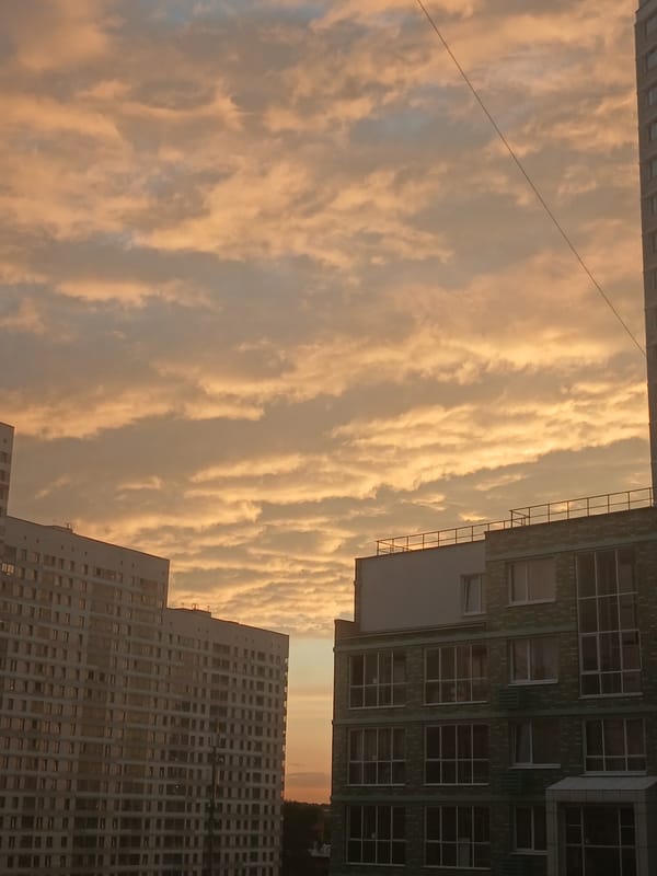 Sunset documented over Yekaterinburg residential buildings