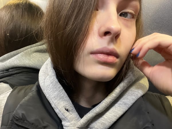 Saint Petersburg resident captures everyday moments during rainy morning