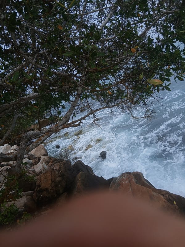 Evening coastal scenes documented across Pampatar, Venezuela beaches