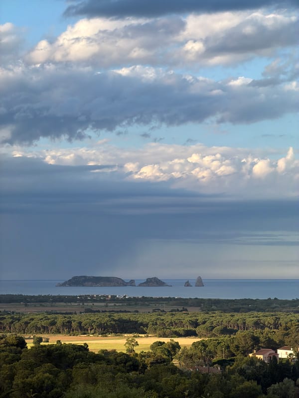 Coastal sky view documented in Pals, Spain