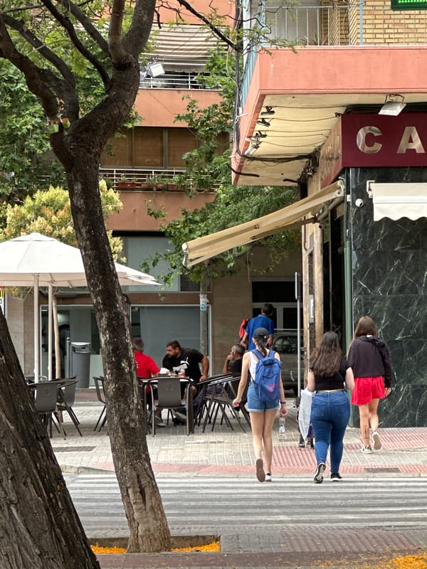 Witness captures 30 everyday urban life moments over 37 minutes