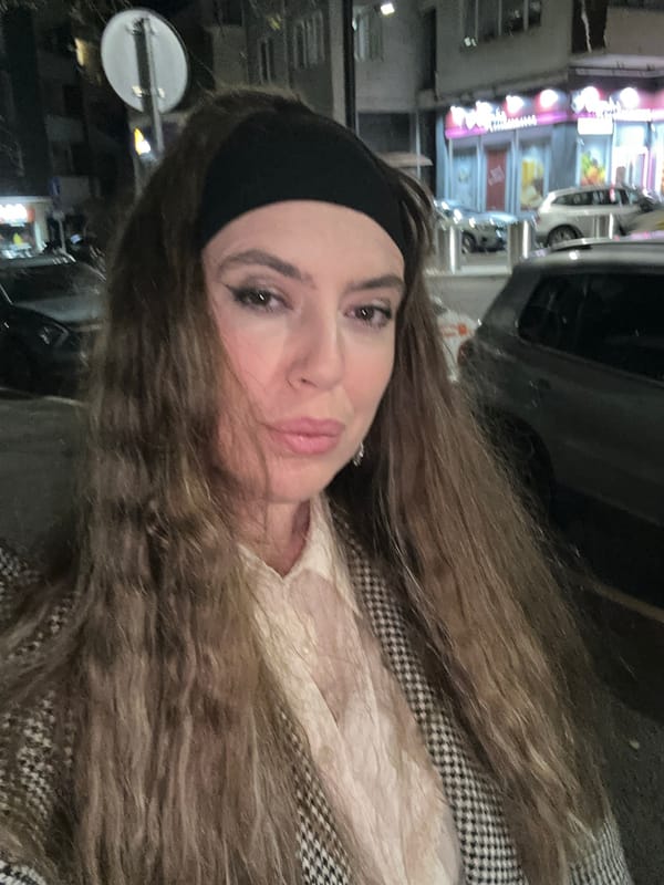 Evening life captured in Tbilisi: selfie and dog walk