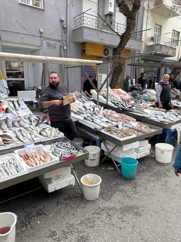 Outdoor fish market operates on Thessaloniki street Saturday morning