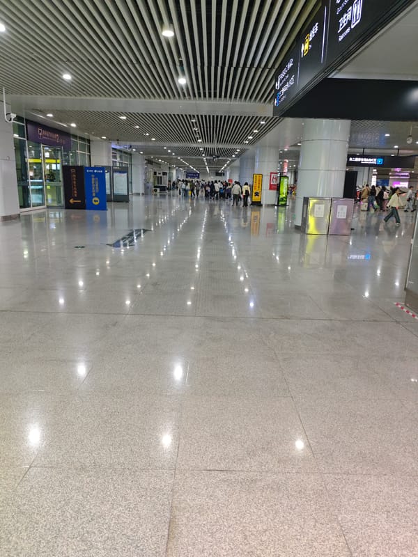 Morning activity recorded at Liangjiang transportation hub