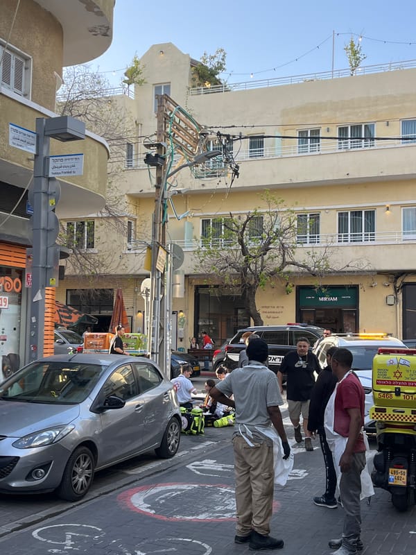 Emergency response documented in Tel Aviv street scene