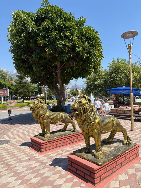 Morning stroll through Kemer's pedestrian center, Turkey
