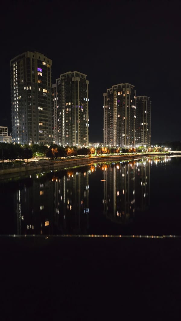 Evening urban scenes documented across Kyiv's illuminated districts