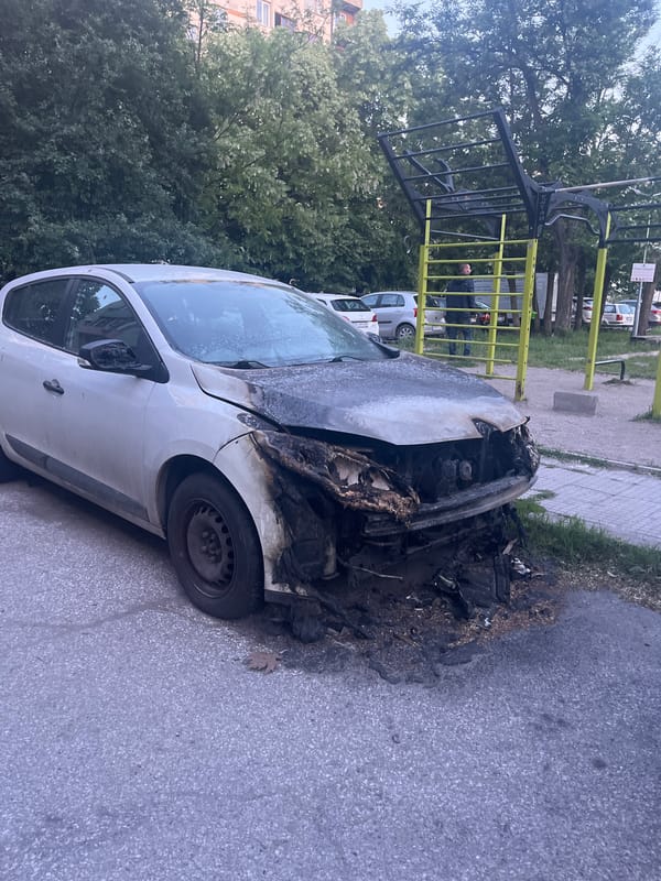 Fire-damaged car spotted on Plovdiv street