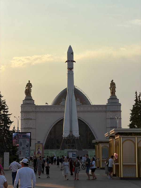 Aircraft and rocket displays spotted at Moscow VDNH exhibition