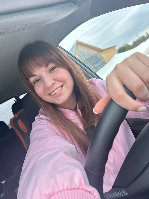 Woman photographed in car in Фоки, Russia