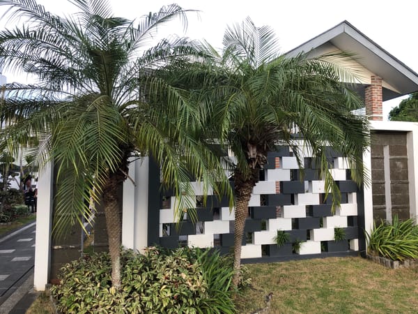 Mosques and courtyard life in Banda Aceh
