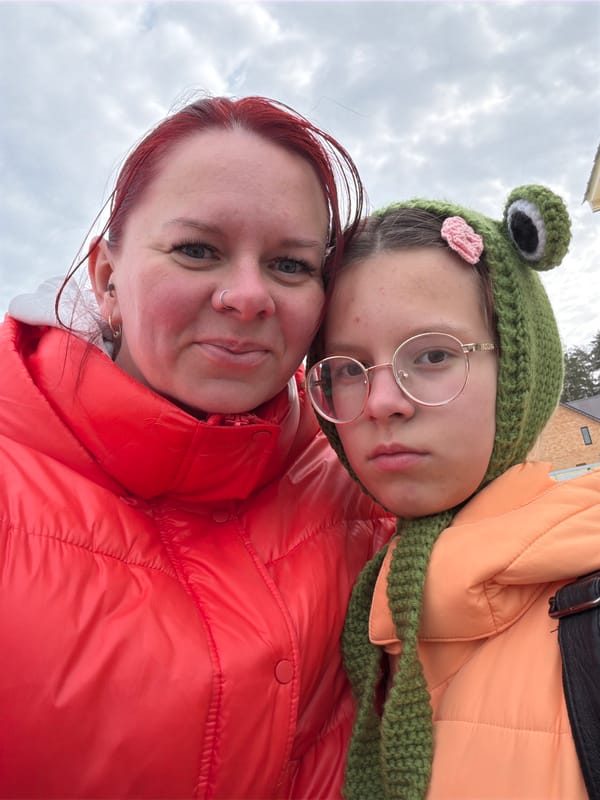 Family documents daily life moments in snowy Chaikovsky, Russia