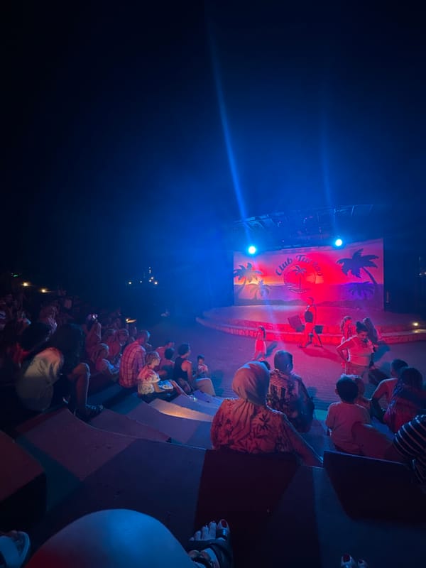 Live stage show at Club Turqa's outdoor amphitheater in Alanya