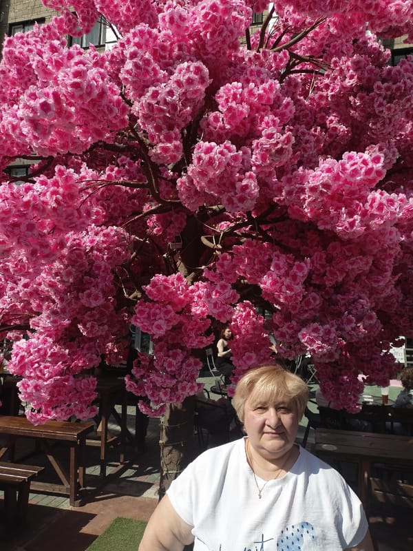 Morning food market draws families in Novosibirsk