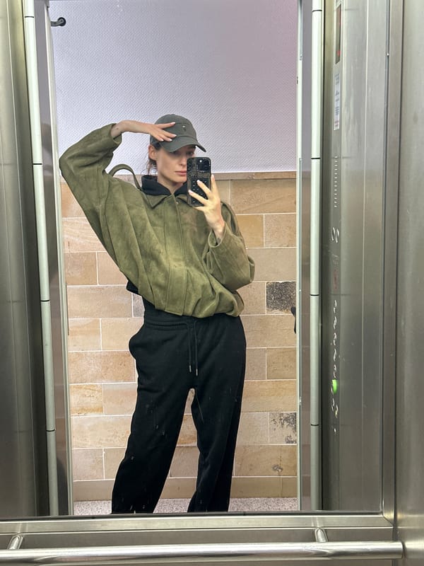 Person spotted at basketball court in Kiel, Germany