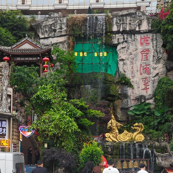 Morning scenes captured across Yuzhong District, Chongqing